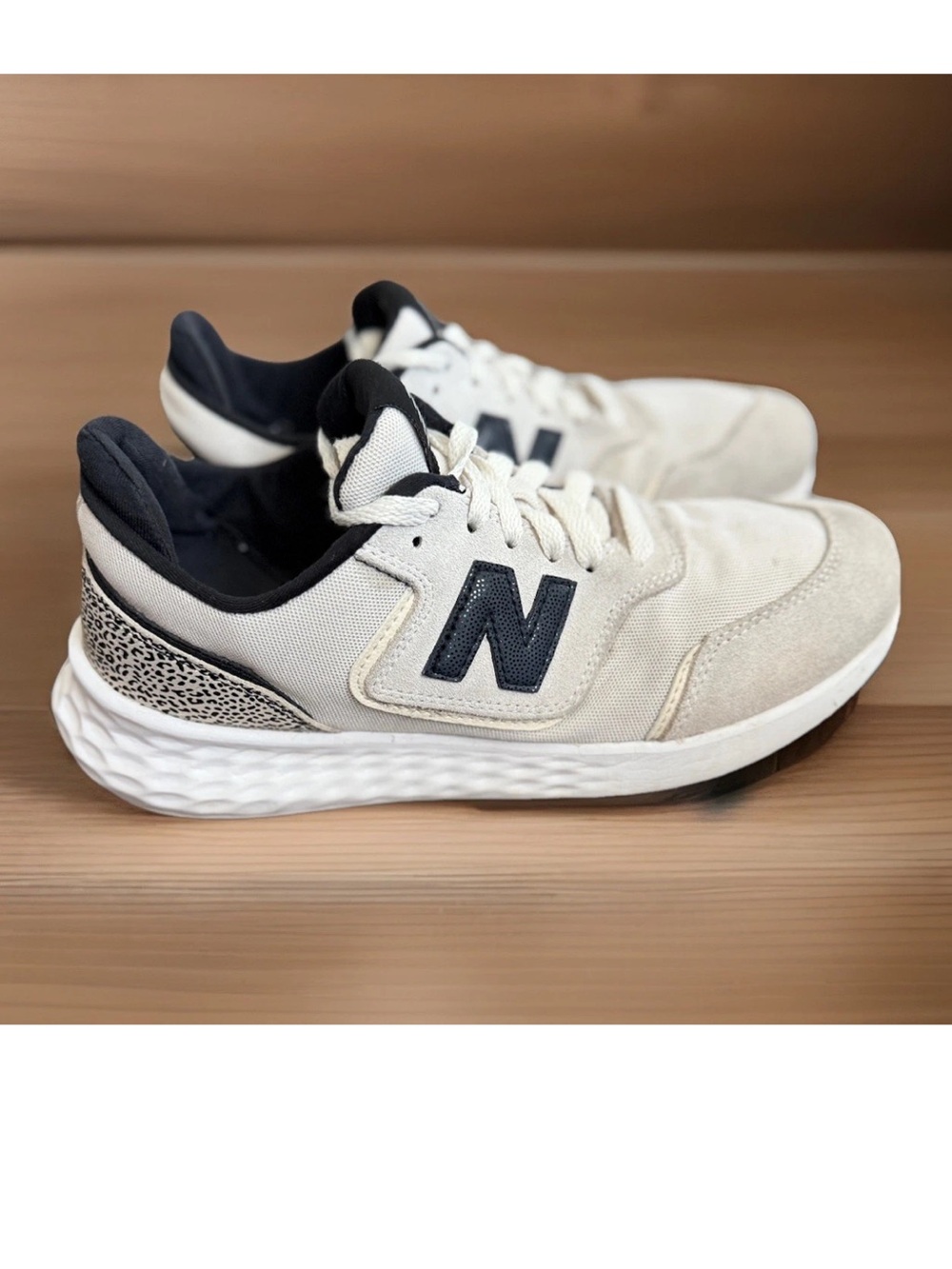 New Balance X-70 Women’s Gray/Black/Cheetah Print Sz 8 Fashion Sneakers